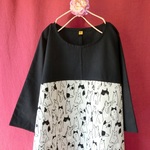 にゃんこ模様 ゆったりワンピース　黒