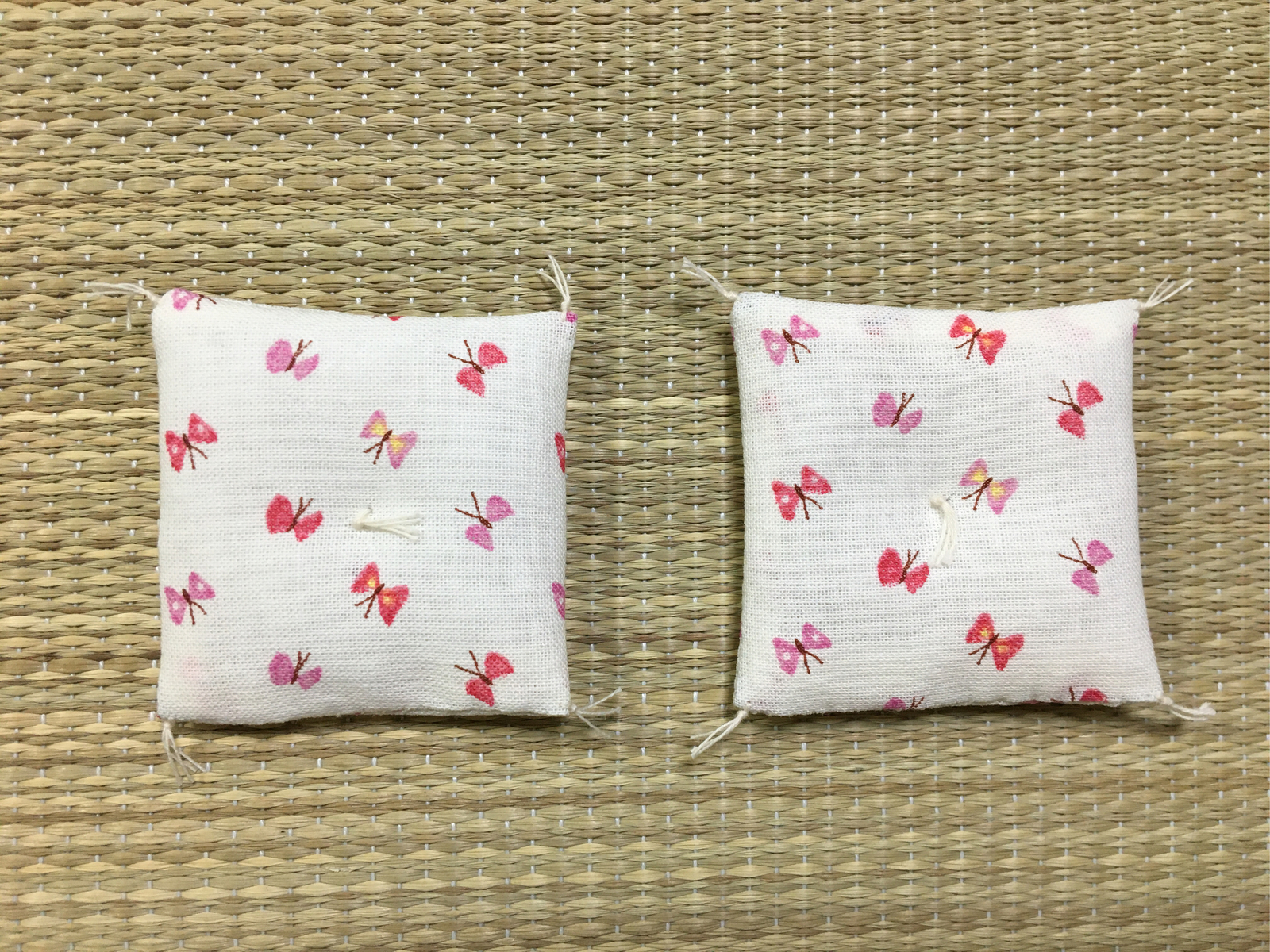 【ナプスタブルーク】ミニ座布団 置物用 オーダー分 ハンドメイド ナオ様専用】ミニ座布団 置物用 オーダー分 ミニチュア