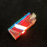 虹の結晶 ビビッド四面柱型　ペンダントトップ VD-365
