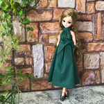 リカちゃん　服　ホルダーネックのワンピース　モスグリーン