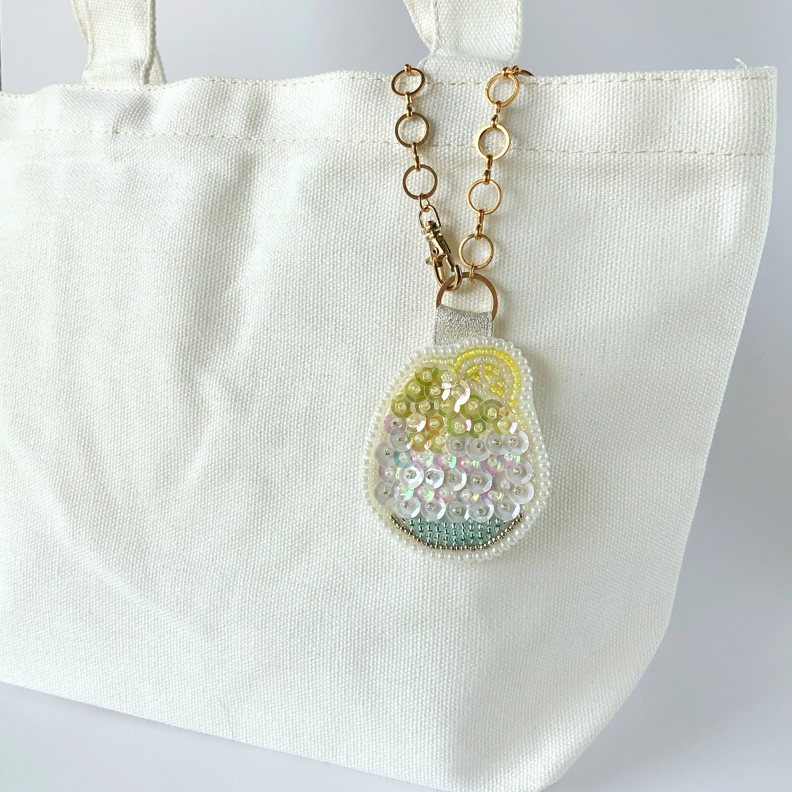 キラキラかき氷のビーズ刺繍バッグチャーム - 星と糸 | minne