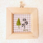 (K様ご予約品)木の実刺繍の壁飾り