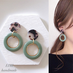 【EIMI】クリームべっこう ×モスグリーンフープ＊ ピアス/イヤリング