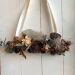 w様　専用ページ　いろいろ木の実の壁掛け　小さい秋。