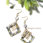 1点物☆690円☆花入四角リングレジン☆四角透かしのピアスのピアス/イヤリング