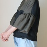 バイカラーのふんわり袖のトップス　リネン100％　