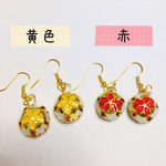 鈴のピアス