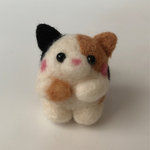 ころころにゃんこ置物🐱三毛猫　羊毛フェルト