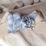 classical flower brooch:blue×cream