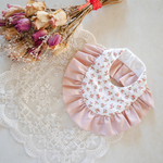 Frill bib ☆ Strawberry cream with pedicel