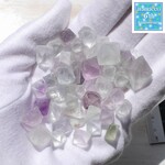 限定4セット✨🎈訳ありアウトレット天然石フローライト八面体🎈✨約60g分詰合せ サイズミックス[outl-200902-01]