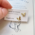 蝶々ピアス　チタンピアス