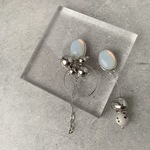 white opal × silver asymmetry
