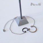黒と銀のC型止め輪のブレスレット