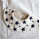 スター柄ダブルガーゼ★リバーシブルまんまるスタイ★名入れ刺繍あり