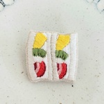 フルーツサンドの刺繍ブローチ【受注制作】