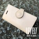 iPhone各種対応　手帳型iPhoneケース 本革/トスカーナ地方でなめされた生成りのヌメ革、イタリアンレザー　フラップ付き ナチュラル ハンドメイド LEVEL7