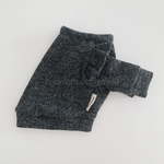 【SALE】犬服・ウール混肩フリルセーター_チャコールグレー