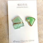 グリーンカルサイトとシー陶器の金継ぎピアス