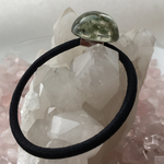 モルダバイトのヘアゴム