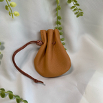 巾着ポーチ　小物inレザーポーチ