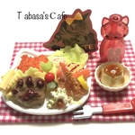 hand  made ミニチュア ドールハウス　ネコ様ランチ
