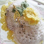 涼しくてオシャレな薔薇のレース編みマスク・ウサギちゃん＆スワロフスキーチャーム
