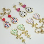 ドットのイヤリング【ピアス】