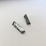 ブラック三角柱　ガラスカレット　レジン　ミラー　黒