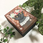 手描き 花かんむりの猫の木箱 小物入れ 原画 手書き 猫  絵 絵画 イラスト アート 黒猫