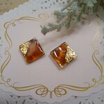 シーグラスのチョコレートレジンピアス