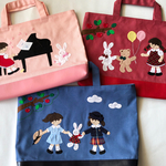 ★s様専用★ 幼稚園制服の女の子とウサギのレッスンバッグ　ピアノを弾いている女の子とウサギのレッスンバッグ　女の子とウサギとクマのレッスンバッグ