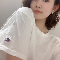 あやな
