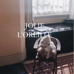 JOLIE L'OREILLE