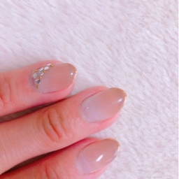 mi-nails