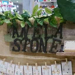 AnelaStone 