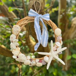 𓇼離島からお届け𓇼月と毛糸