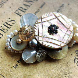 buttontique