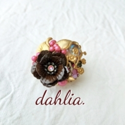 dahlia.