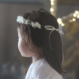 スゥルギの花かんむり