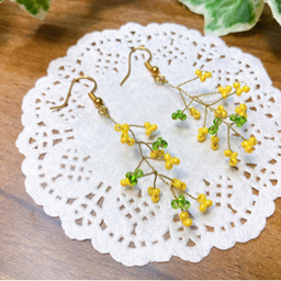 Kana's accessory