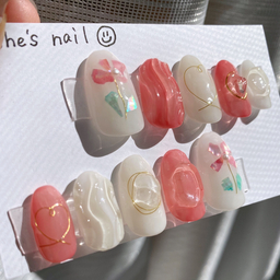 she's  nail