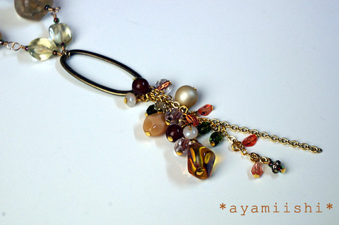 アクセサリー作家　  ayamiishi
