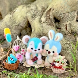 うさぎのくつした〜羊毛フェルト