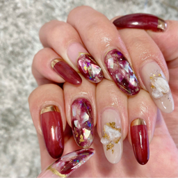 s.nails