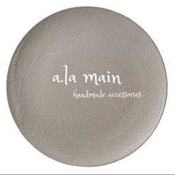 a.la main