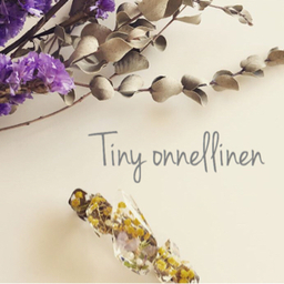 Tiny onnellinen 