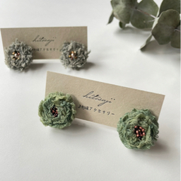 hitosaji《手刺繍アクセサリー》