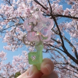 るり