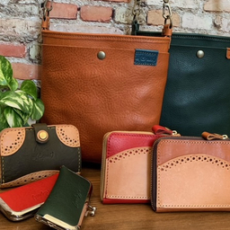 イコール ＝（Equal）